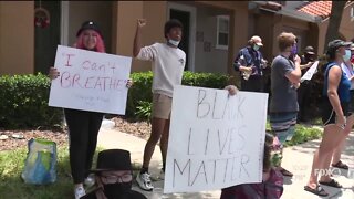 Protesters gather outside Fla. winter home of former Minn. police officer involved in George Floyd case