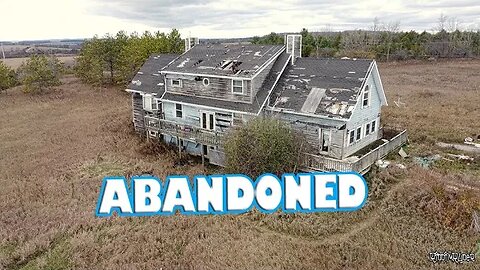 Absolutely SHOCKING Abandoned Hilltop Hoarder Mansion! (UNBELIEVABLE FINDS)