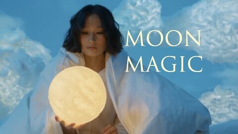 Moon Magic: Healing holistically - mind body spirit - with the Moon