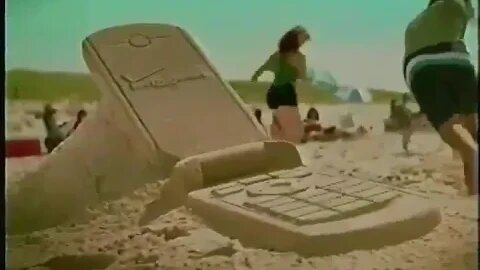 "Verizon Flip Phone In The Sand" 2000's Commercial (2005)