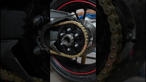 Superlite Chain & Sprocket Install on Panigale 1199 #ducati #panigale1199