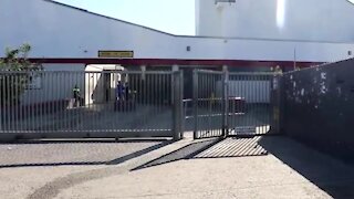 SOUTH AFRICA - Cape Town - INkwenkwezi Secondary School Closed (Video) (fpK)