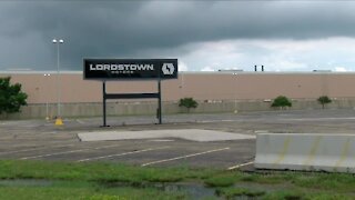 After turbulent Tuesday, shares of Lordstown Motors end Wednesday off only a penny