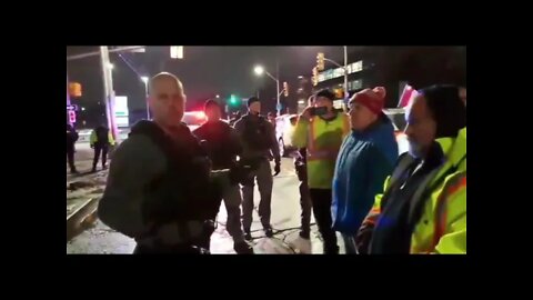 🚔POLICE🚔 ENCOUNTER WITH 🇨🇦PROTESTORS 🇨🇦**NEW VIDEO*** [PEACEFUL]