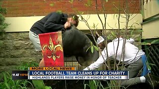 Highlands football team spruces up neighborhood for good cause
