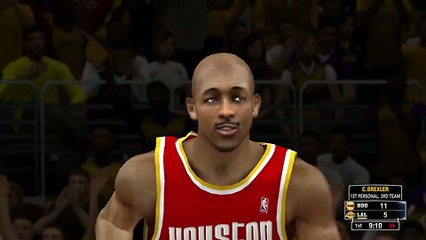 NBA Simulations: The 2004 LA Lakers vs The 1995 Houston Rockets @ Staples Center