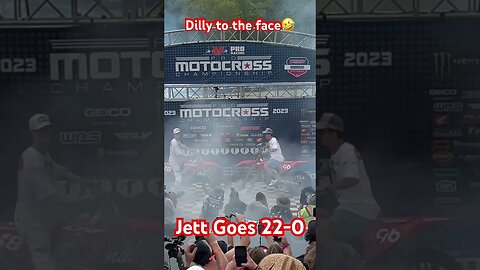 Monster Energy Girl takes Dilly to the face!🍆 Jett goes 22-0 great racing at #ironman #jett #honda