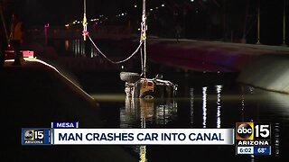 Man crashes into canal near Palo Verde Park