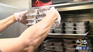 Phoenix school district rolls summer meal program into neighborhoods