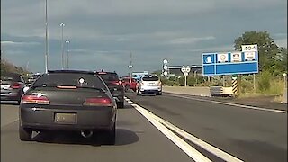 SUV jumping traffic queue gets blocked by pickup truck