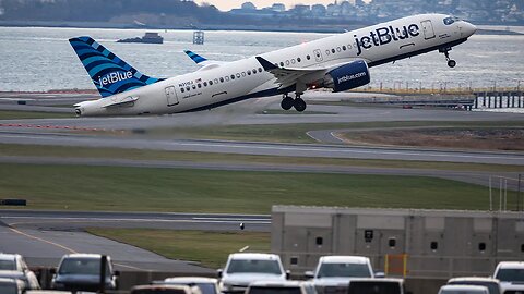 JetBlue plane drags tail while narrowly avoiding collision at Colorado airport