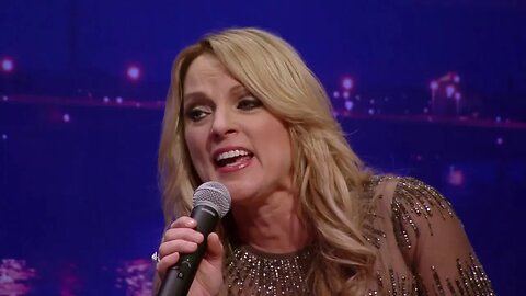 Ray Stevens & Rhonda Vincent - "Just A Closer Walk With Thee" (Live on CabaRay Nashville)