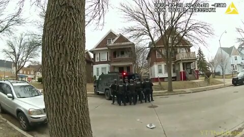 Police Body Camera Videos Show Milwaukee Mayor’s Mother, Brother at Standoff