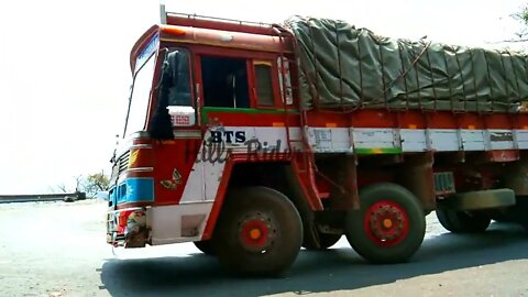 Lori Beban Berat dan Bus Pemerintah Berbelok 9/27 Hairpin Bend Road At Dimbam Hills | onlineanand-31