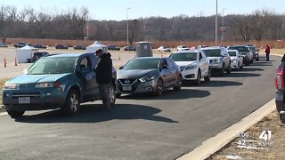 Long lines reported at COVID-19 testing clinic in Kauffman Stadium parking lot