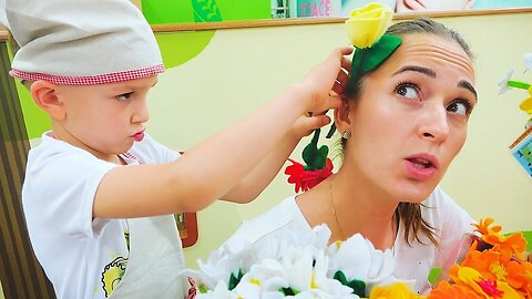 Vlad play in Flower shop Surprise for mom