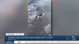 SDPD K9 Officer uses dog leash to rappel down Sunset Cliffs to rescue two girls and man