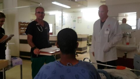 SOUTH AFRICA - Cape Town - Morning rounds at the Groote Schuur Hospital trauma wards (Video) (Chy)