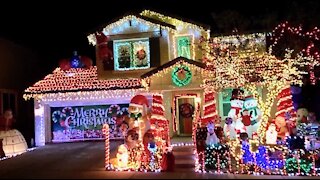 Let It Glow: Featured home at 5 p.m. on Dec. 17