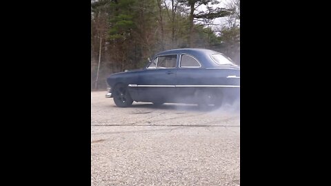 Old school shows how a burnout is done
