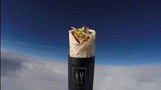 Den första kebaben som skickats upp i rymden!