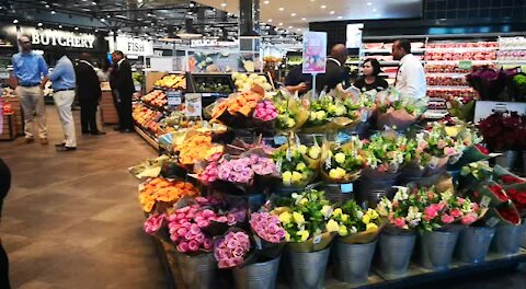 SOUTH AFRICA - Johannesburg - Opening of the revamped Pick n Pay store in Sandton (Video) (zNV)