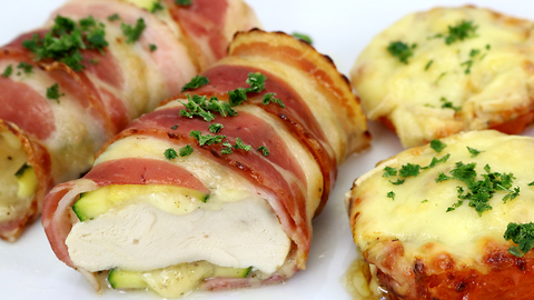 Gemüse Hühnchen Rolle mit überbackenen Tomaten