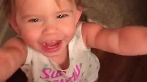 Mom Uses Awesome Candy Trick To Get Daughter To Instantly Come To Her From Another Room