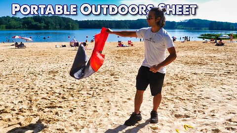 TheCozy Review | Compact Outdoors Pocket Blanket for Beach or Picnics