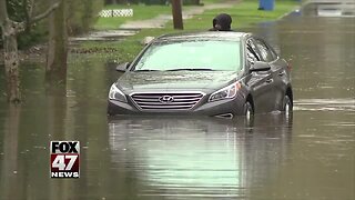 Massive flooding in Detroit submerges an entire highway