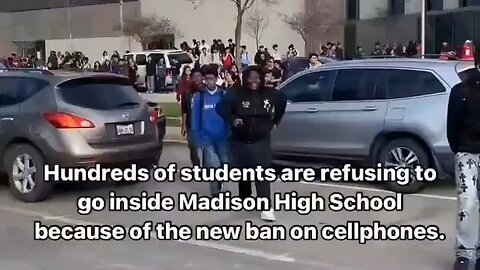 Hundreds Of Houston High School Students Walk Out After The School Banned Cell Phones