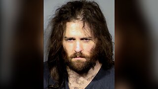 Vegas man arrested, accused of holding girlfriend against her will