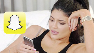 Celebs HATE the New Snapchat Update