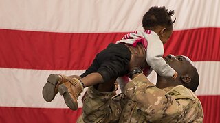 Nearly 800 Soldiers Return Home After Sudden Deployment To Middle East