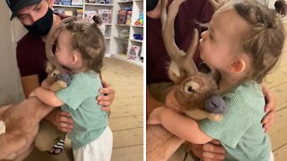 Toddler refuses to leave toy store without deer decor