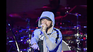 Eminem doesn't remember insulting Rihanna on leaked song