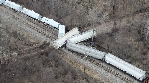 Train Derails in Van Buren Township, Michigan