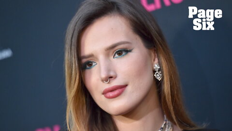 Bella Thorne bashed a director who accused her of "flirting with him"