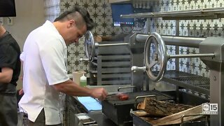 'Top Chef' star Angel Sosa opens restaurant in Phoenix