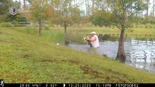 Man saves puppy from alligator