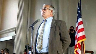 Congressman Barney Frank on his vote concerning gulf war 1.AVI