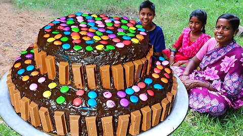 KITKAT CHOCOLATE CAKE | Yummy Chocolate Cake Decorating | Amazing KitKat Cake | Village Fun Cooking