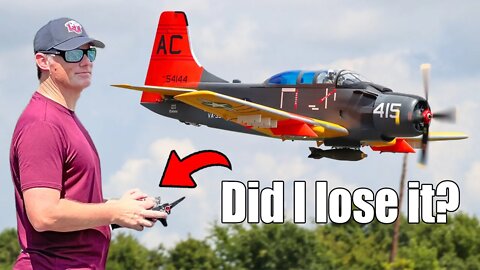 Giant Scale RC Flying After 3 Months off! The Skyraider Groove