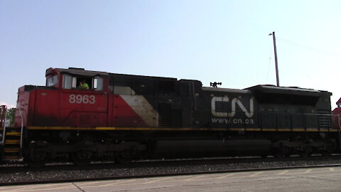 CN 8963, CN 2514, CN 5656, CN 8880 & 8922 Engines Manifest Train Eastbound In Ontario