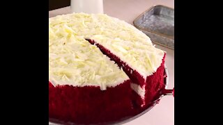 Red Velvet Cake with Cheesecake