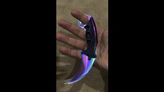 CS GO glowing karambit knife