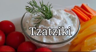 How to Make Tzatziki Sauce/Greek garlic yogurt Sauce
