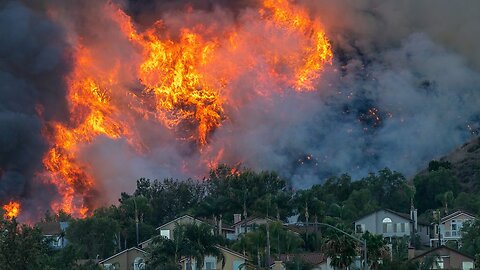 Wildfires in Hawaii, Canada and Tenerife cause concern - BBC News