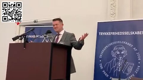 Tommy Robinson Receiving the Free Speech Award