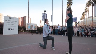 PROPOSAL! GCU student surprises his girlfriend on campus - ABC15 Digital